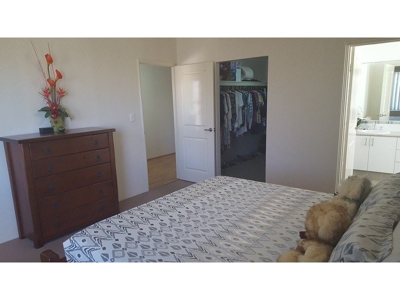 27 Claymore Loop, Dalyellup WA 6230