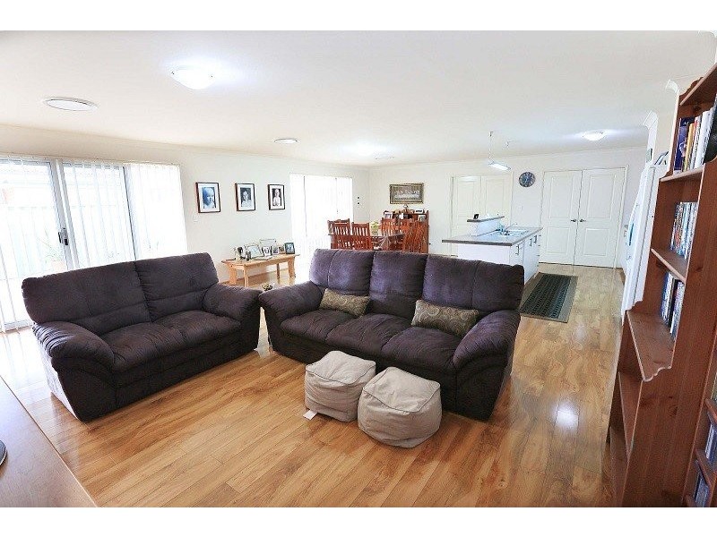 27 Claymore Loop, Dalyellup WA 6230