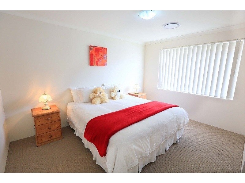 27 Claymore Loop, Dalyellup WA 6230