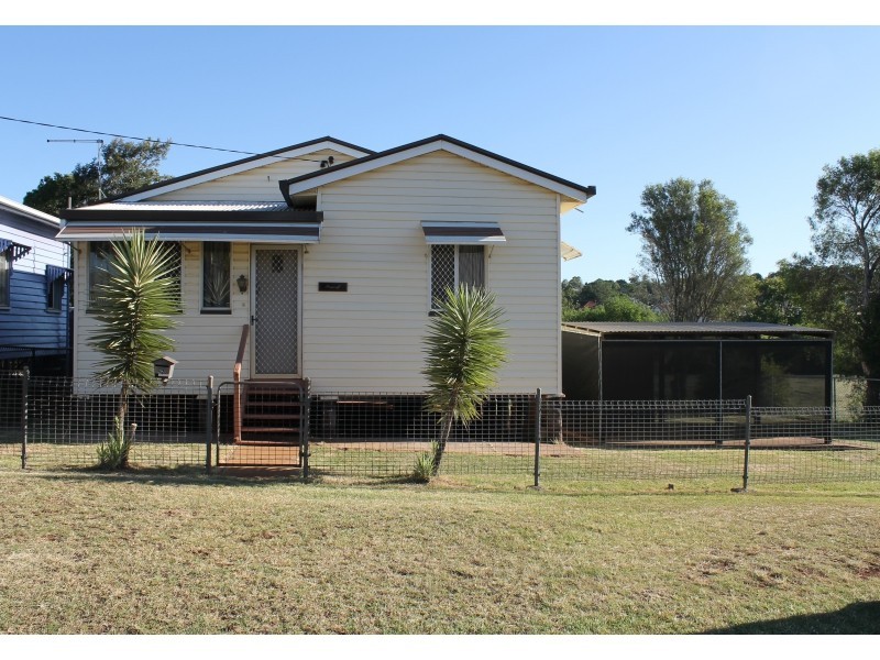 52 Isaac Street, North Toowoomba QLD 4350