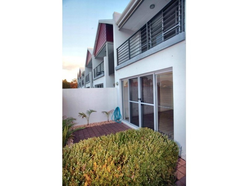 25/5 Bower Drive, Erskine WA 6210