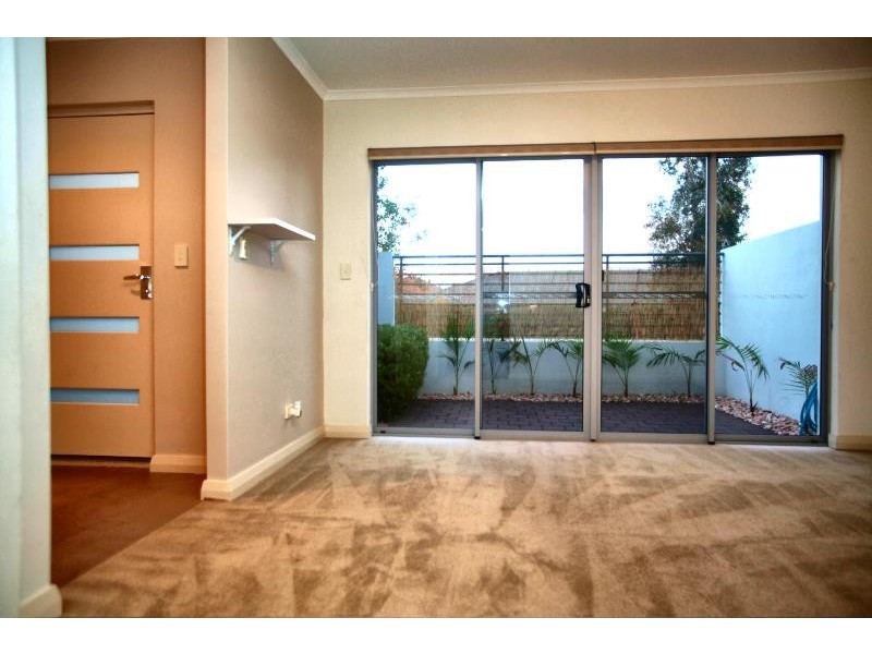 25/5 Bower Drive, Erskine WA 6210