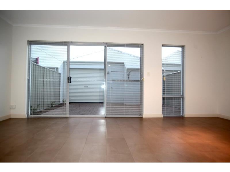 25/5 Bower Drive, Erskine WA 6210