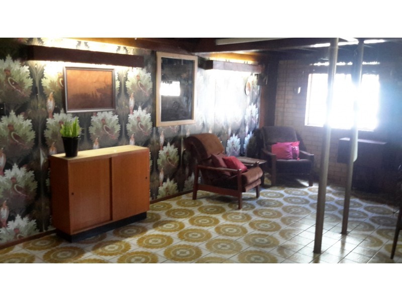 10 Fourteenth Avenue, Brighton QLD 4017