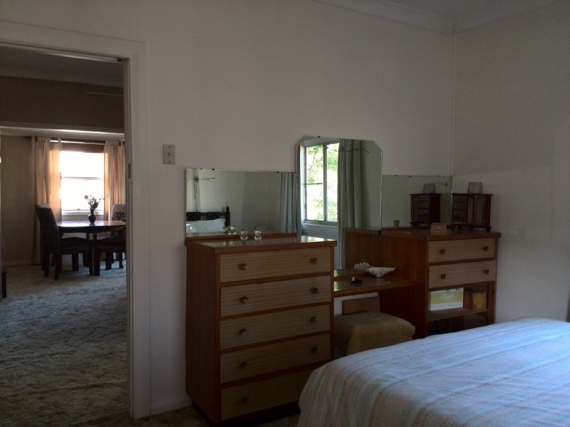 10 Fourteenth Avenue, Brighton QLD 4017