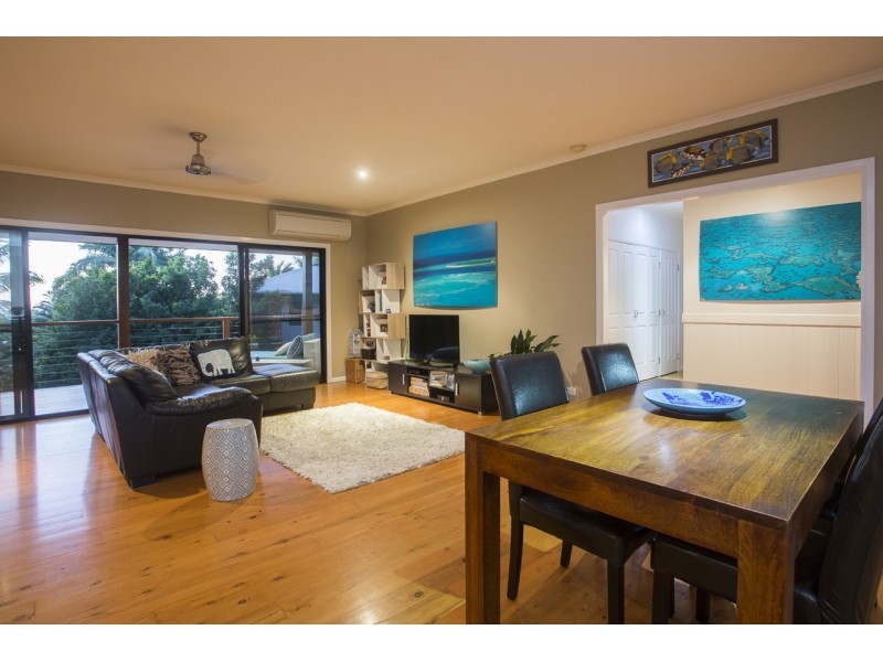 45 Tropic Road, Cannonvale QLD 4802