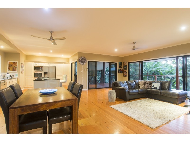 45 Tropic Road, Cannonvale QLD 4802