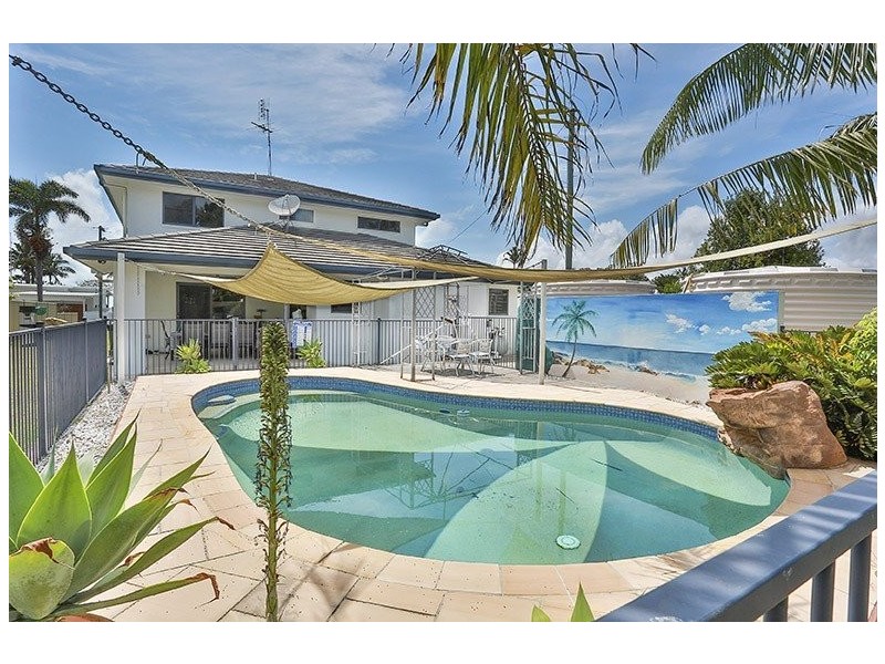 17 Melba Street, Armstrong Beach QLD 4737
