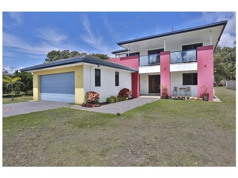 17 Melba Street, Armstrong Beach QLD 4737