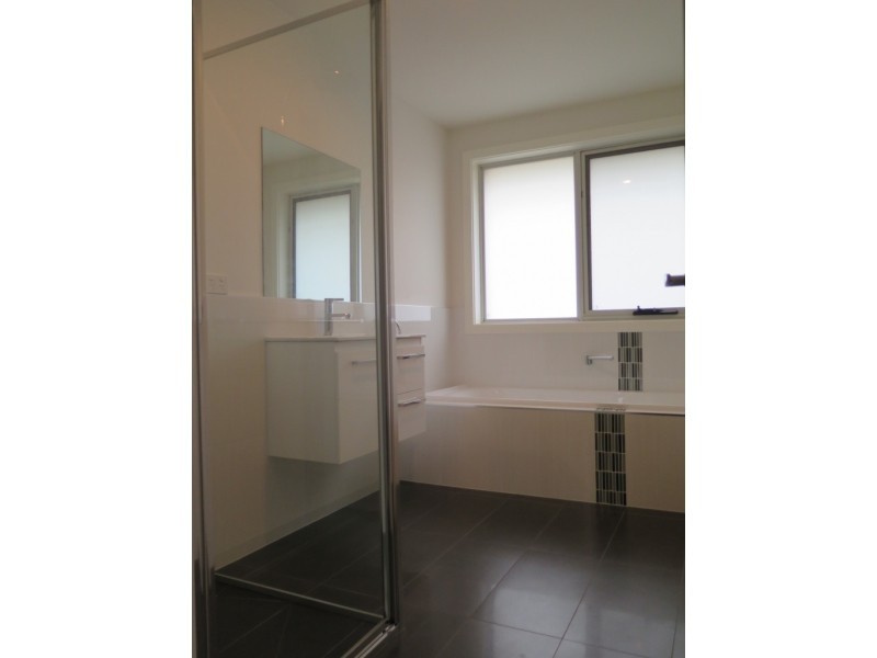 2/49 Corella Drive, Legana TAS 7277