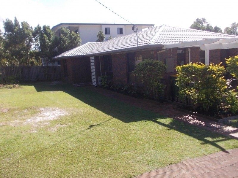 8 Carlo Road, Rainbow Beach QLD 4581