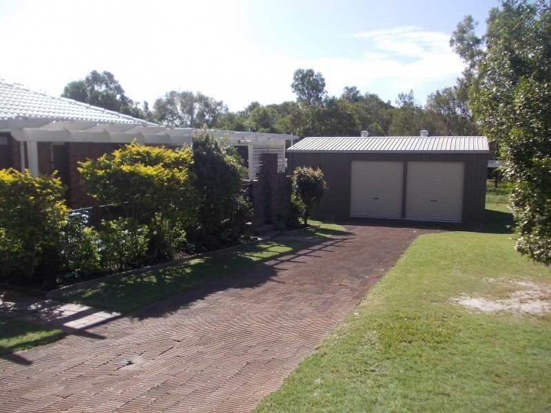 8 Carlo Road, Rainbow Beach QLD 4581