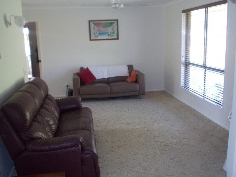 8 Carlo Road, Rainbow Beach QLD 4581