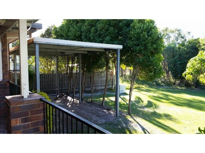 8 Carlo Road, Rainbow Beach QLD 4581