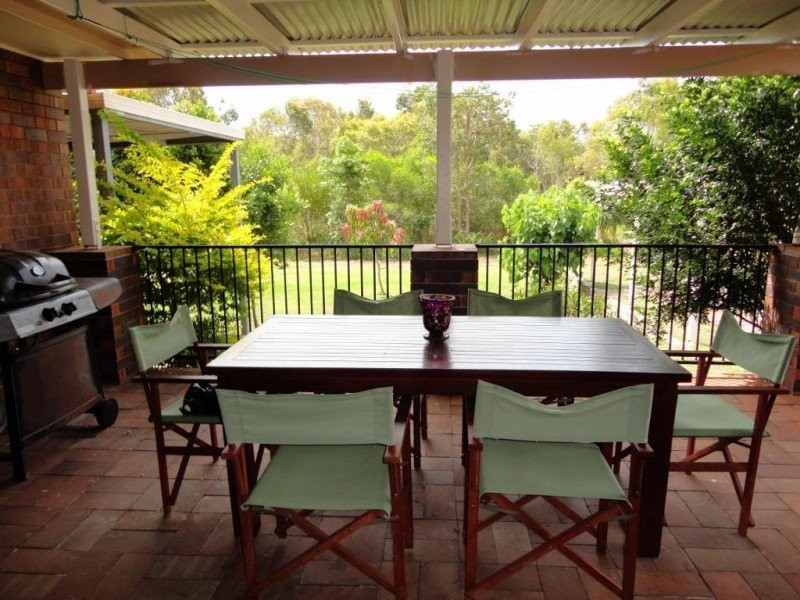 8 Carlo Road, Rainbow Beach QLD 4581
