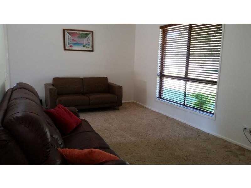 8 Carlo Road, Rainbow Beach QLD 4581