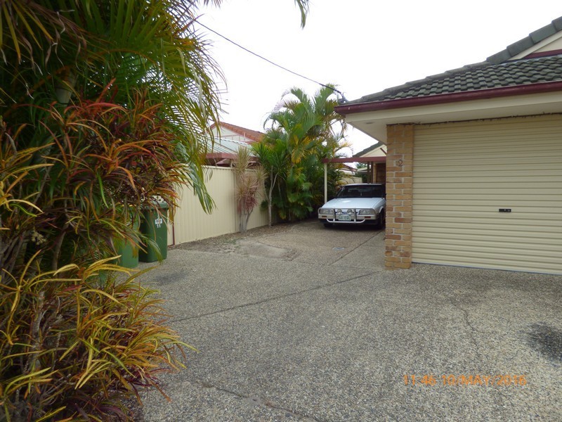 2/11 Teal Avenue, Paradise Point QLD 4216