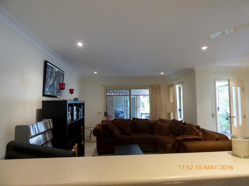 2/11 Teal Avenue, Paradise Point QLD 4216