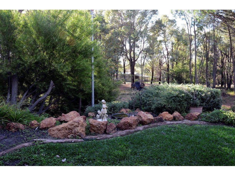 97 Barbarich Drive, Gidgegannup WA 6083