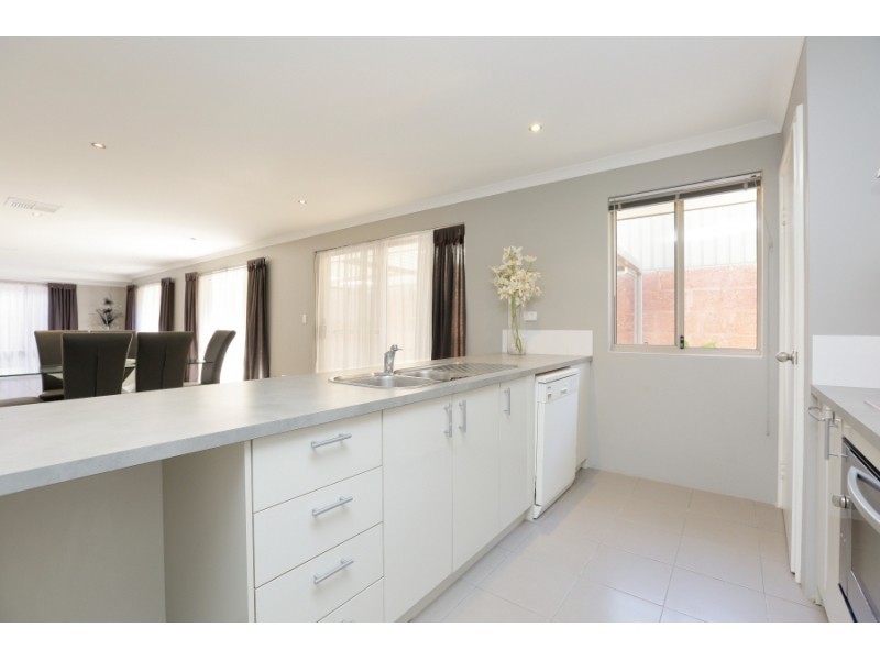 35 Blaxland Terrace, Baldivis WA 6171
