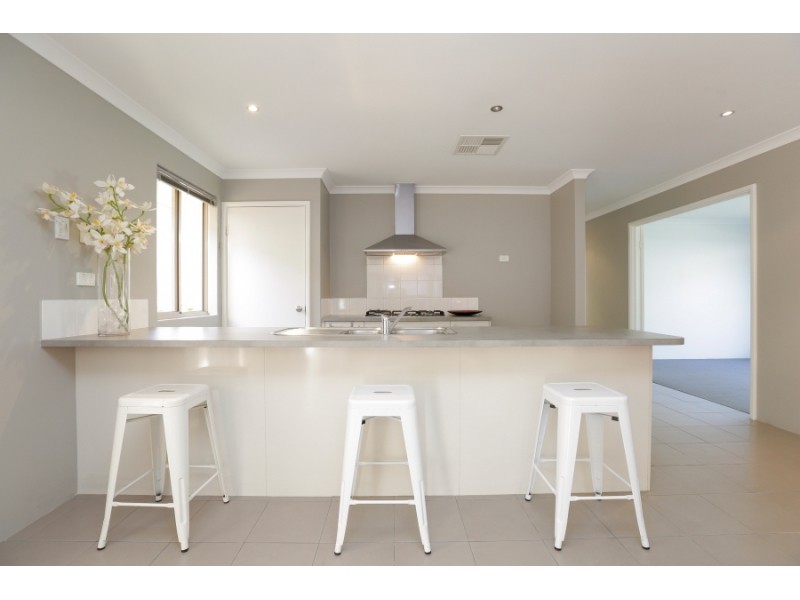 35 Blaxland Terrace, Baldivis WA 6171