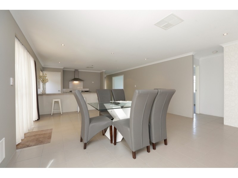 35 Blaxland Terrace, Baldivis WA 6171