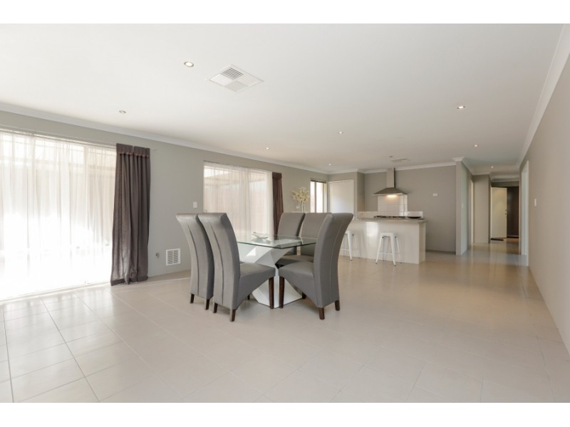 35 Blaxland Terrace, Baldivis WA 6171