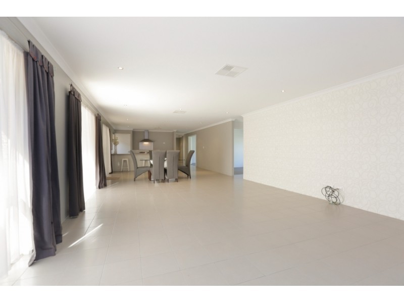 35 Blaxland Terrace, Baldivis WA 6171