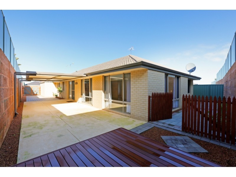 35 Blaxland Terrace, Baldivis WA 6171
