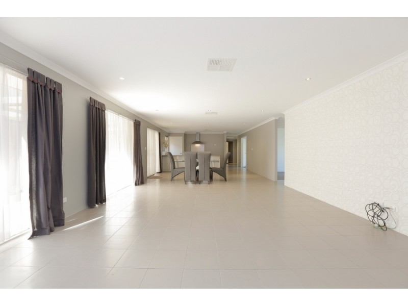 35 Blaxland Terrace, Baldivis WA 6171