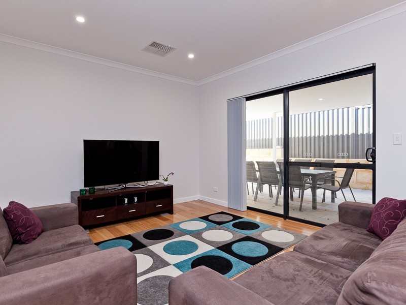 99A Cleopatra Street, Palmyra WA 6157