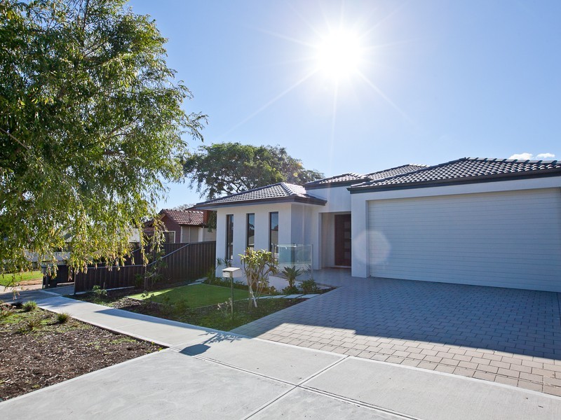 99A Cleopatra Street, Palmyra WA 6157