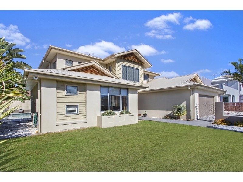 4 Freya Court, Newport QLD 4020