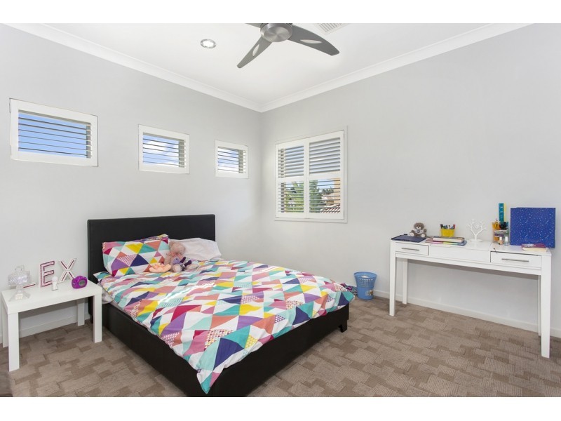 4 Freya Court, Newport QLD 4020