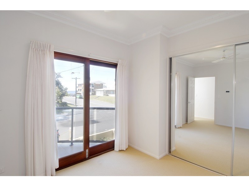 1/11 Surf Street, Mermaid Beach QLD 4218
