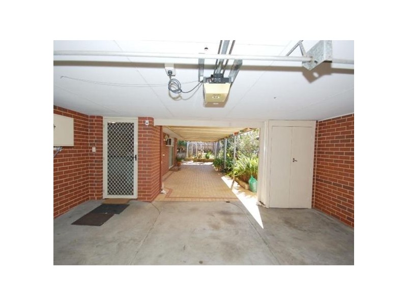 25 Valley Views Drive, Landsdale WA 6065