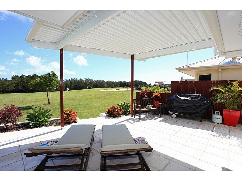 38 Bisdee Street, Coral Cove QLD 4670