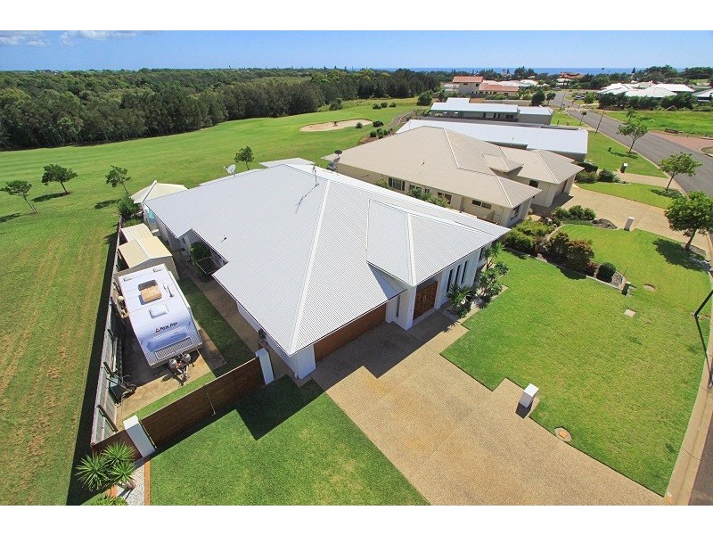 38 Bisdee Street, Coral Cove QLD 4670