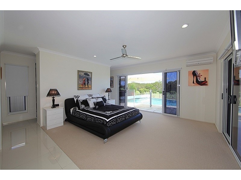 38 Bisdee Street, Coral Cove QLD 4670