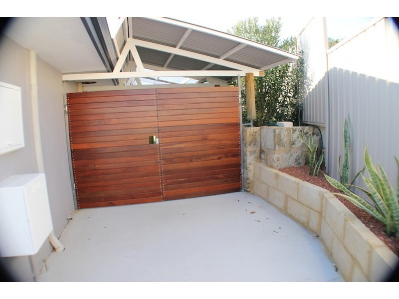 14B Pilgrim Way, Hamilton Hill WA 6163