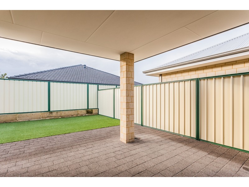 39 Gaebler Road, Hammond Park WA 6164