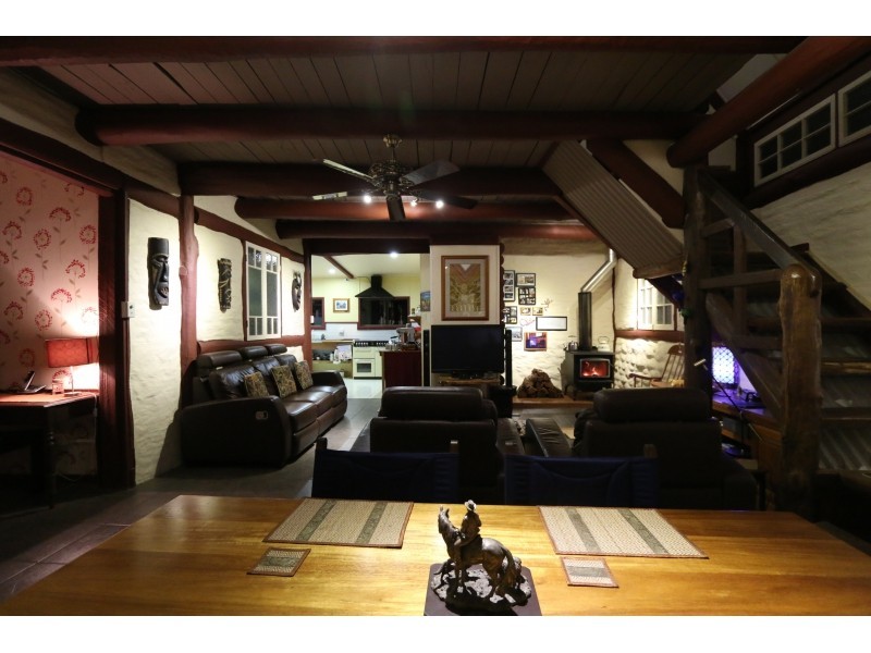 28 Bellview Drive, Ravenshoe QLD 4888