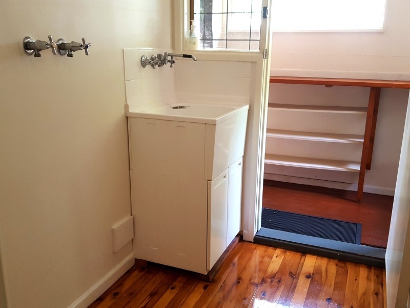 19 Oakington Street, Fig Tree Pocket QLD 4069