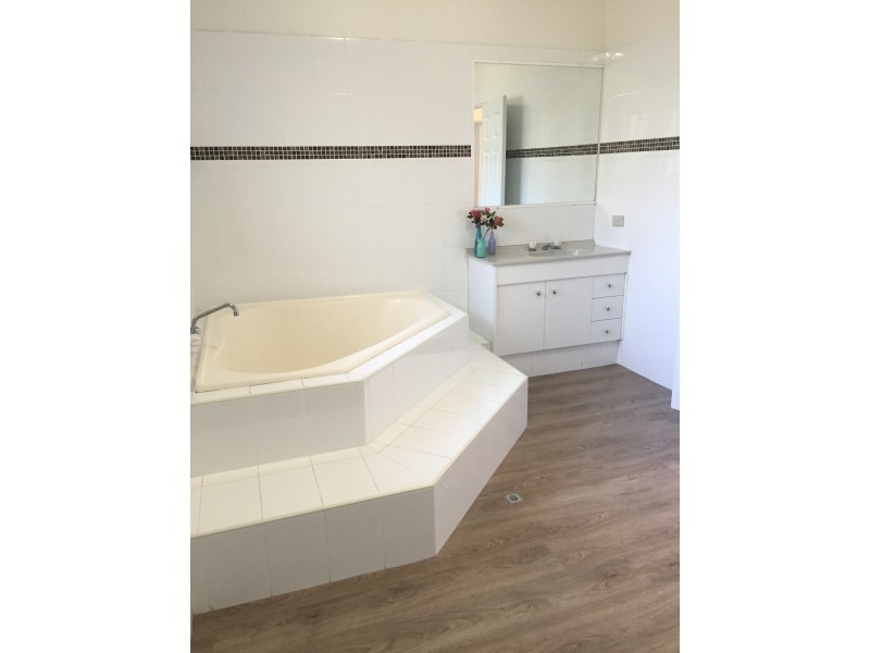 22 Macallan Street, Merrimac QLD 4226