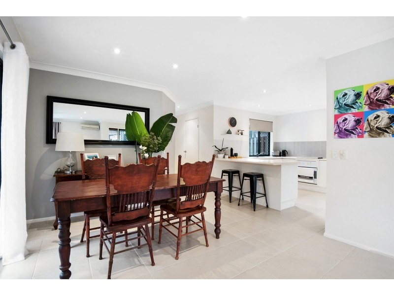 1/146 Greenacre Drive, Parkwood QLD 4214