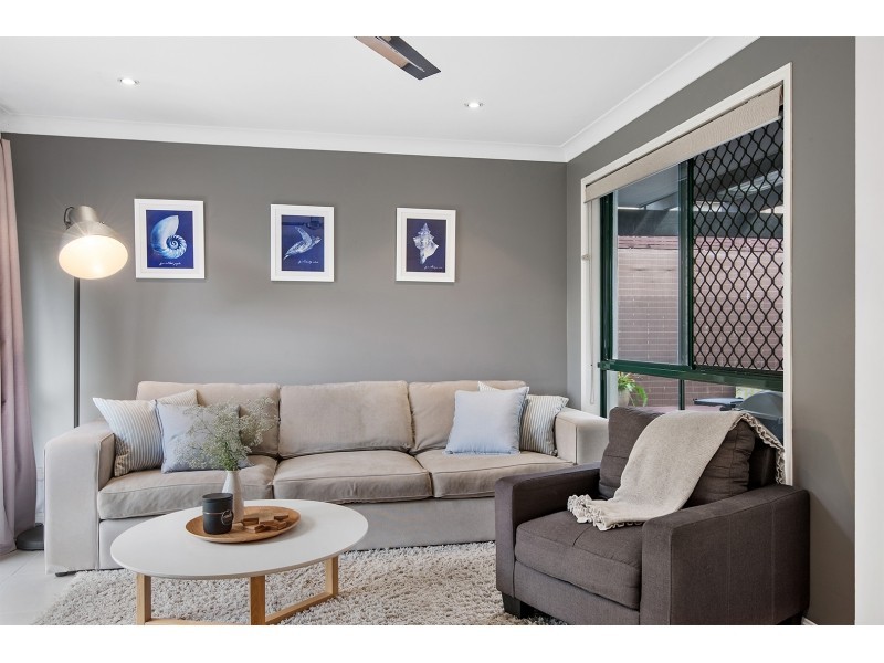 1/146 Greenacre Drive, Parkwood QLD 4214