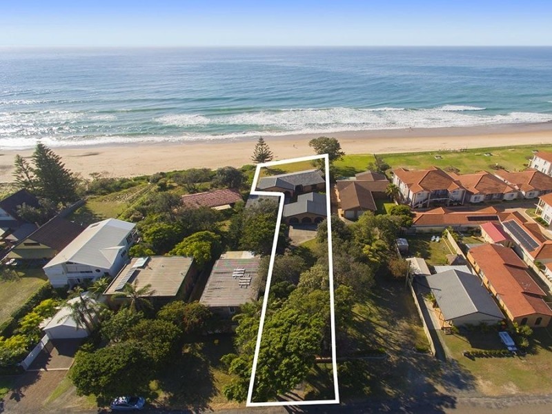 24 Lewis Street, Old Bar NSW 2430