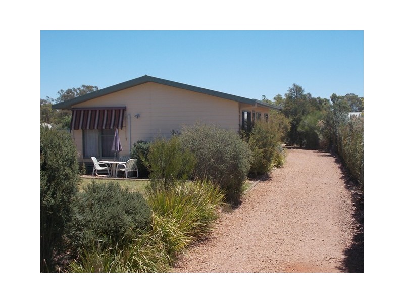 80 Gallipoli Street, Temora NSW 2666