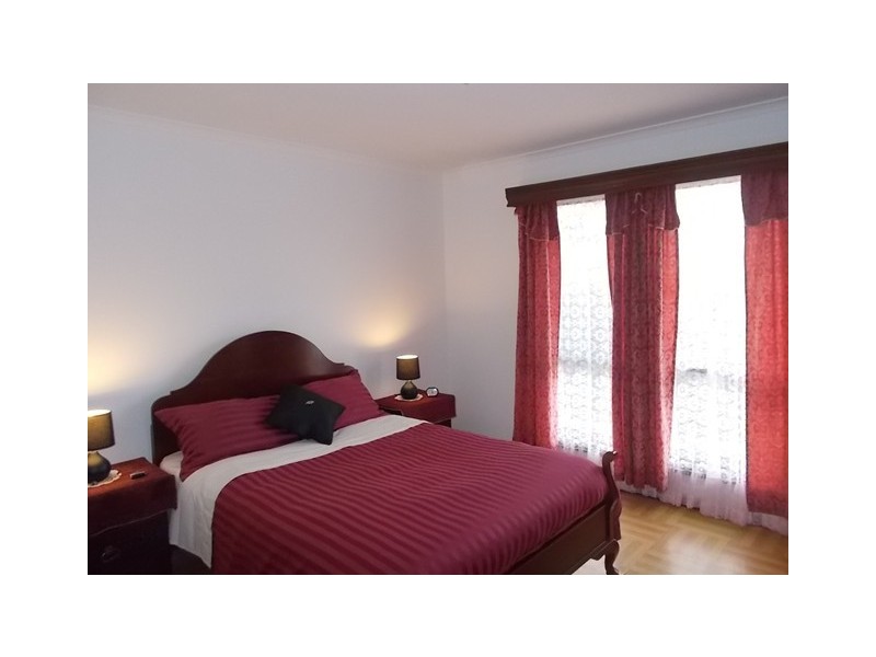 80 Gallipoli Street, Temora NSW 2666