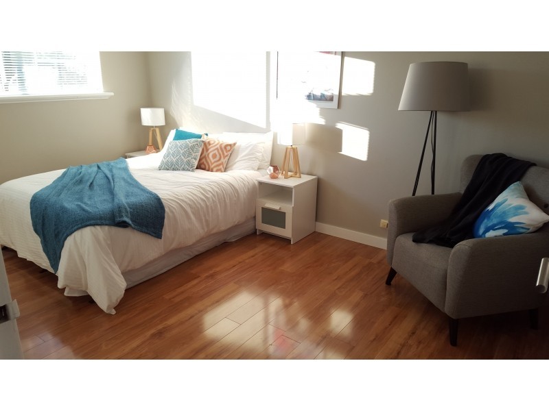 9 Mangles Street, Warnbro WA 6169